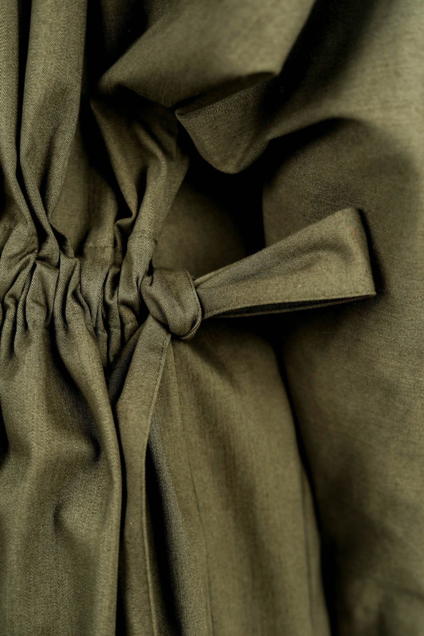 Trenchcoat CANDU s variabilnymi rukavmi